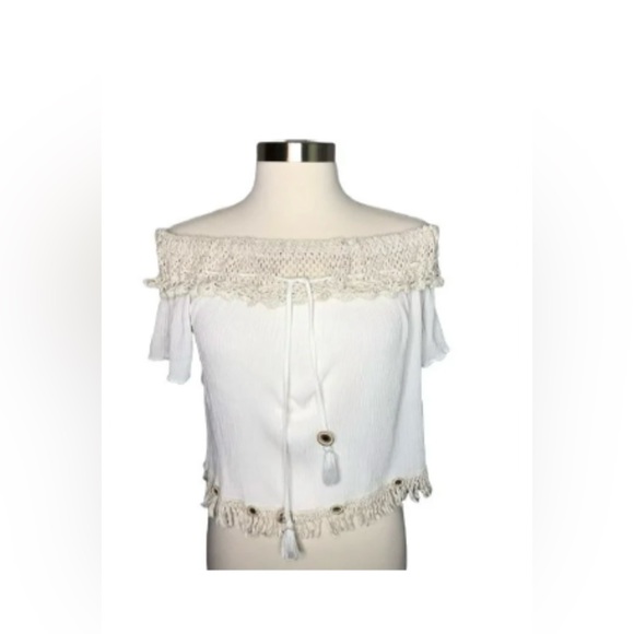 Ocean drive shorts and shirt set- off the shoulders top small - Picture 4 of 7